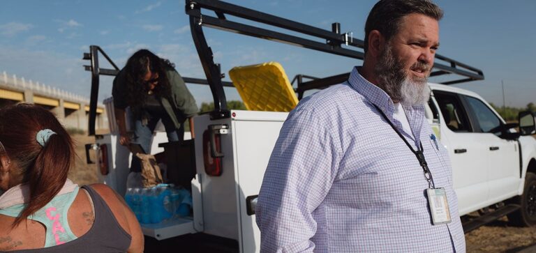 Dr-Matthew-Beare-Clinica-SIerra-VIsta_-Topper-Card